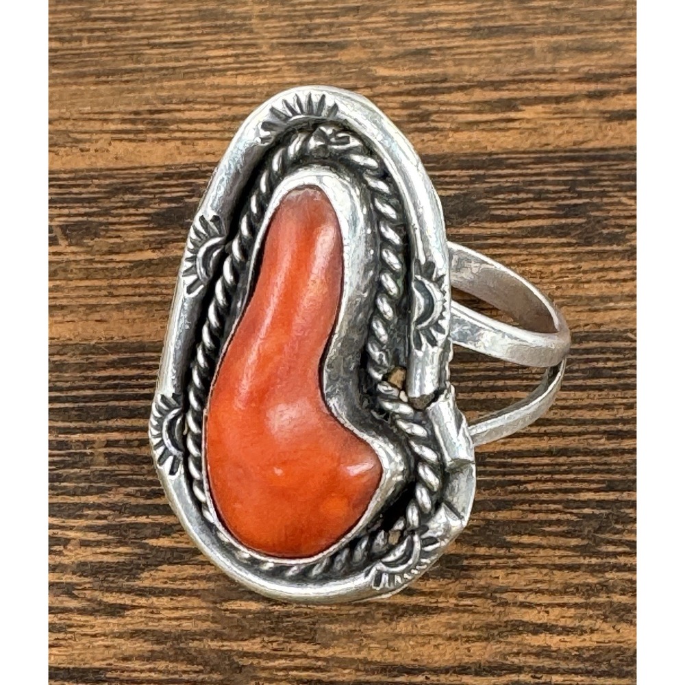 Navajo Sterling Silver Freeform Red Coral Ring Vintage Size 6.75 Southwestern